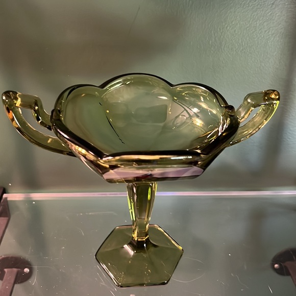 Vintage MCM Westmoreland MCM Art Glass Compote Goblet Avocado Green - Picture 2 of 4